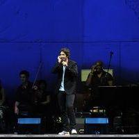 Josh Groban performs during the 'Straight To You Tour 2011' | Picture 111128